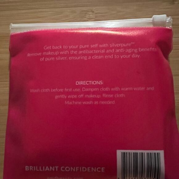 PMD Beauty Silverpure Makeup Removing Cloth NWT - Picture 2 of 2